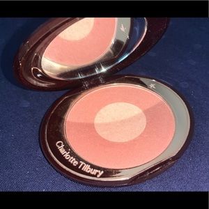 Charlotte Tilbury Cheek to Chic Blush Pillow Talk